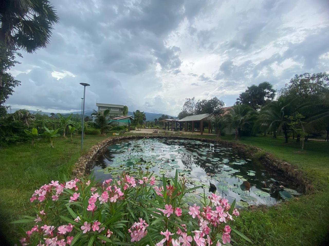 Ganesha Kampot Resort Экстерьер фото